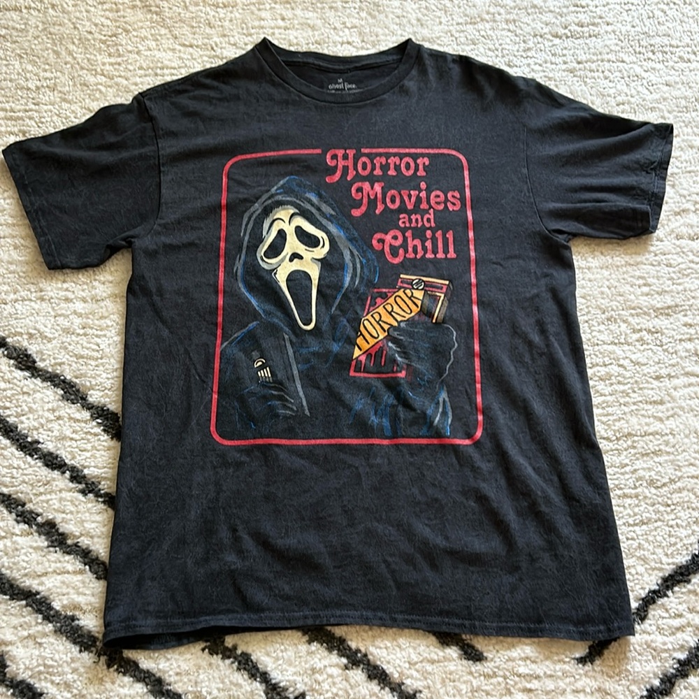 NWOT Men’s ghost face t-shirt. Size M
